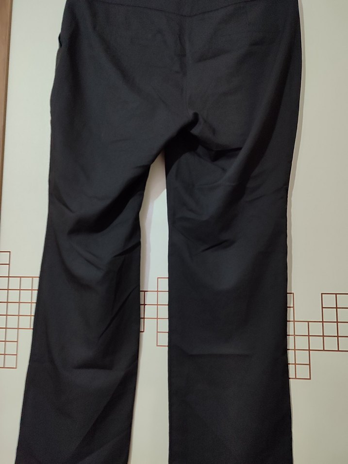 Siyah Piliseli Kumaş Kadın Pantolon - Görsel 3