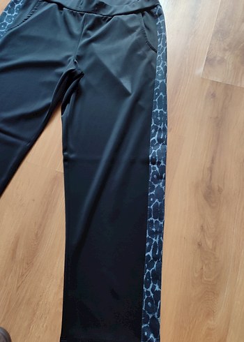 Siyah Yan Desenli Kadın Rahat aşortman takım 44 46 bedene uyar - Görsel 2