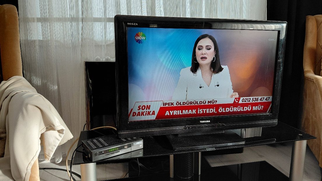 Siyah Samsung tv - Görsel 2