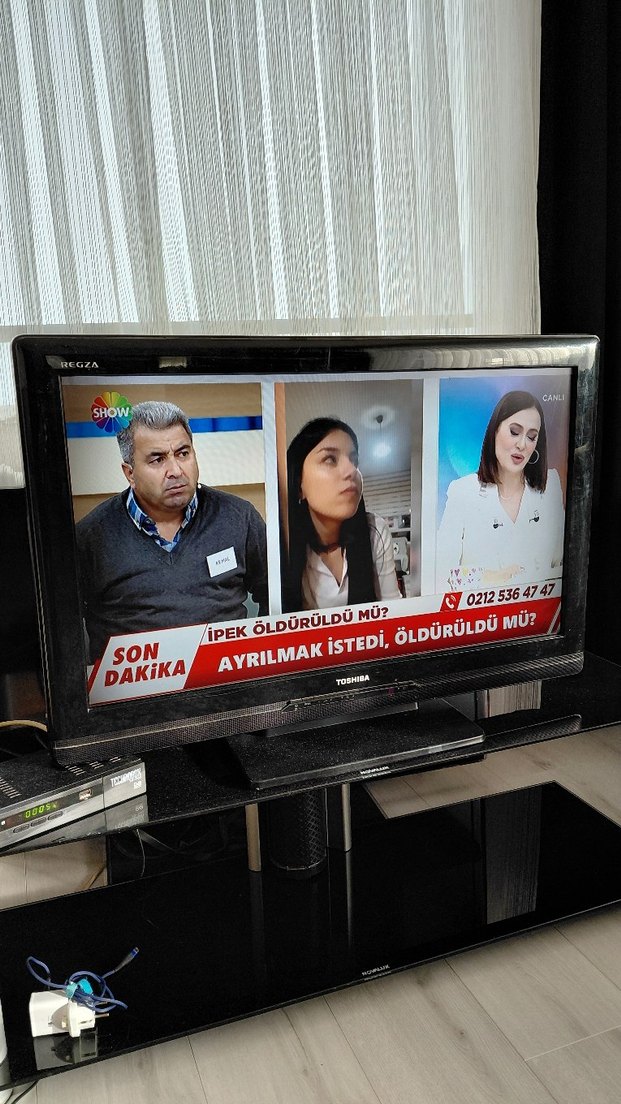 Siyah Samsung tv - Görsel 3