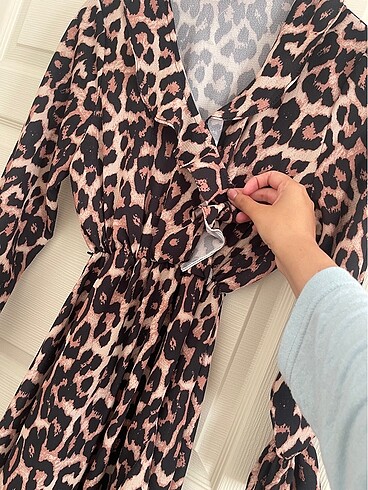 Leopar beli lastikli elbise