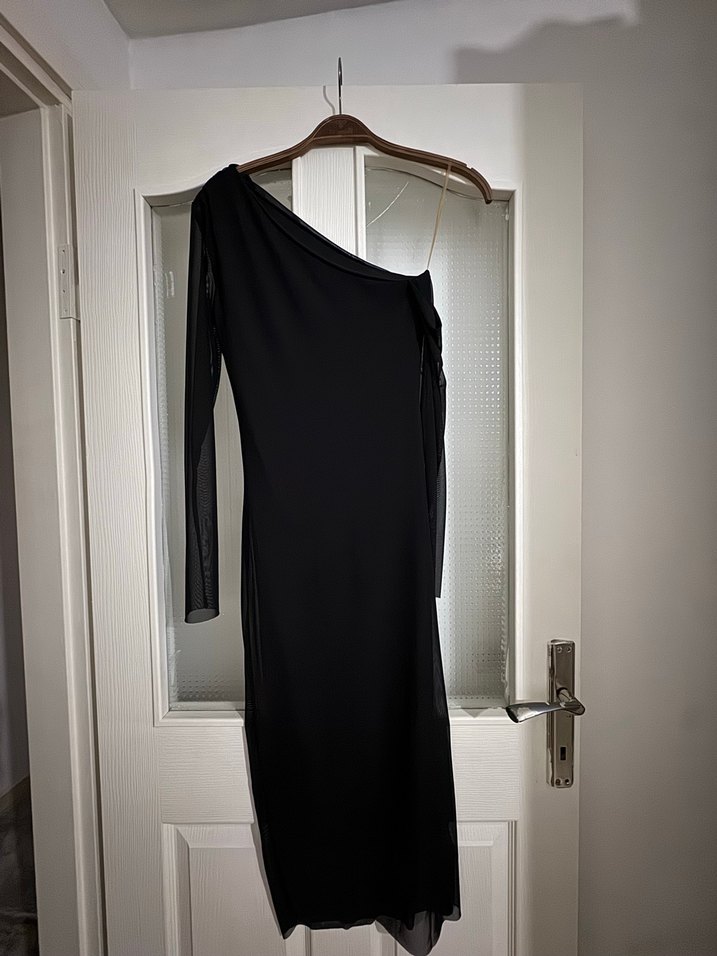 Tek Kollu Siyah Uzun Elbise - Görsel 2