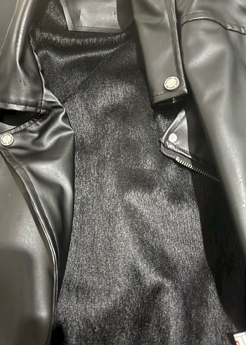 Kadın Siyah Deri Biker Ceket - Görsel 3