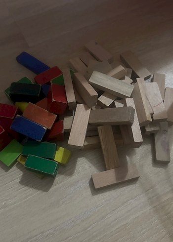 Renkli ve Doğal Ahşap Bloklar