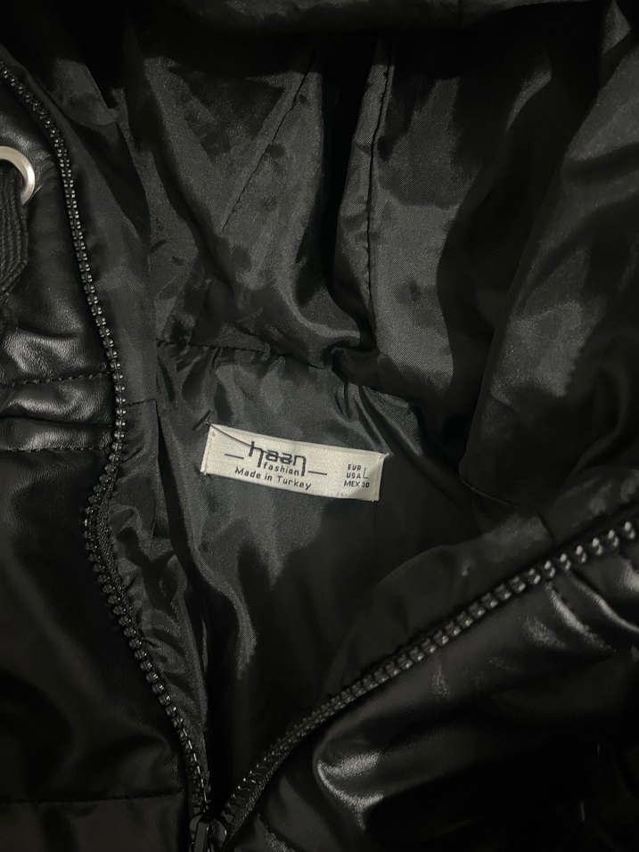 Kürk Detaylı Siyah Deri Kadın Kışlık Mini Mont - Görsel 2