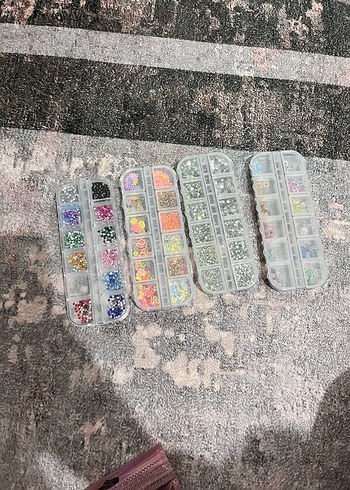 Çok Renkli Tırnak Süsleme Seti 4 adet - Görsel 2