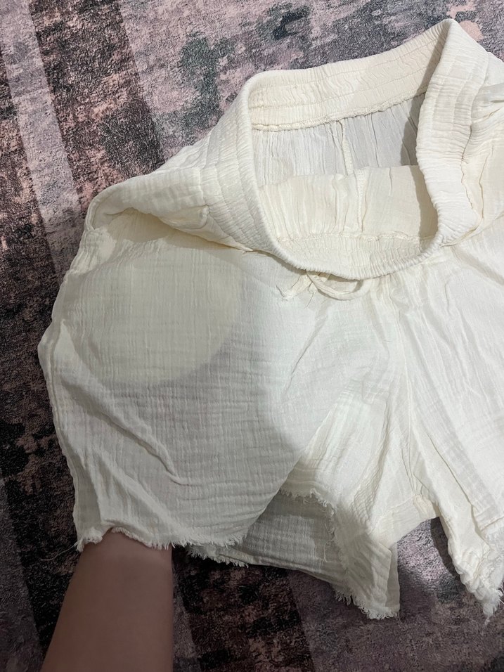 Beyaz Keten Mini Şort - Görsel 2