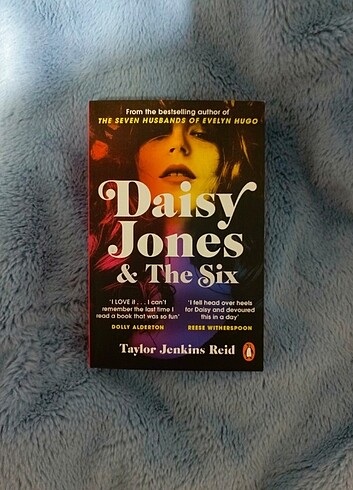 Daisy Jones & The Six Taylor Jenkins Reid İngilizce Kitap