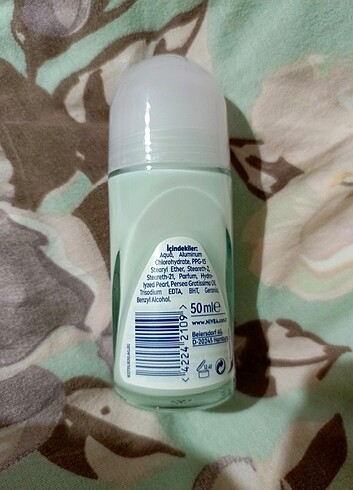 Nivea Nivea Pearl & Beauty Roll-on Deodorant 50 ml