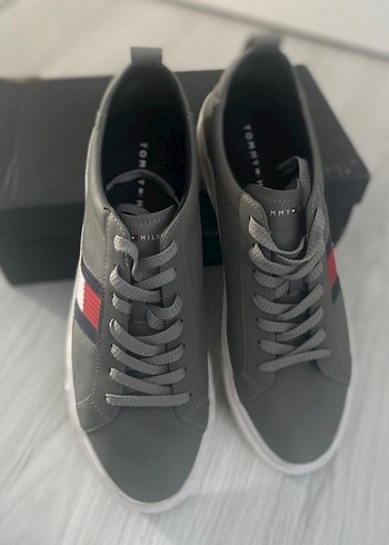 Tommy Hilfiger ürünü