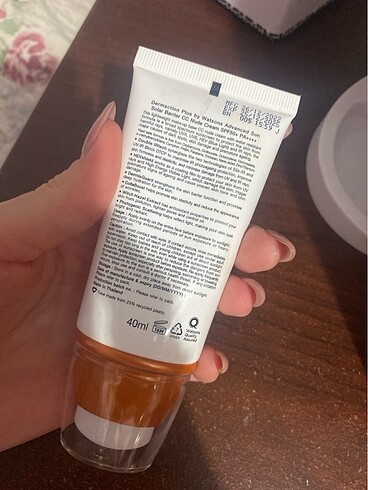 La Roche Posay Renkli güneş kremi