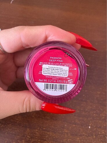 Revolution Mousse blush revolution