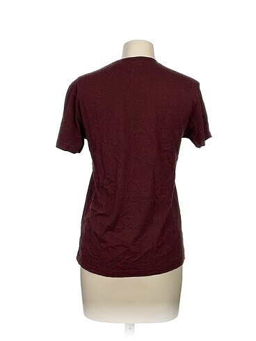 m Beden Koton T-shirt %70 İndirimli.