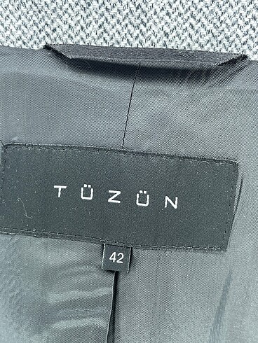 42 Beden siyah Renk Tüzün Blazer %70 İndirimli.