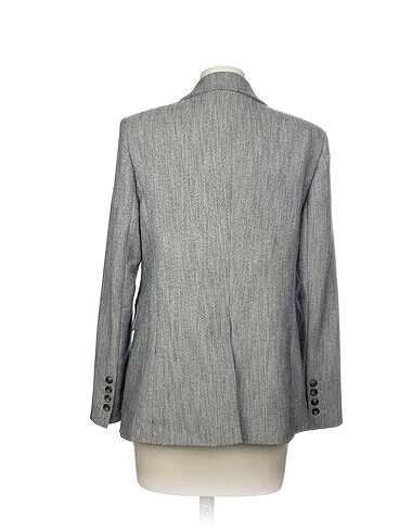 42 Beden Tüzün Blazer %70 İndirimli.