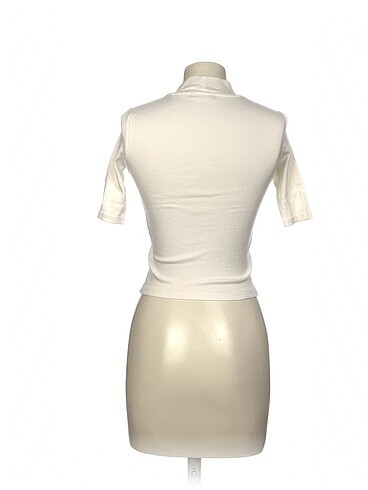 s Beden Zara Bluz %70 İndirimli.
