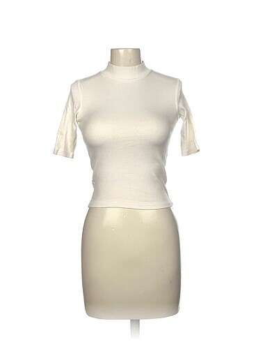 Zara Bluz %70 İndirimli.