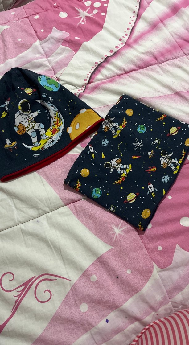 Renkli Uzay Temalı Çocuk Polar Bere ve Boyunluk - Görsel 3