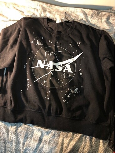 H&m nasa sweatshirt