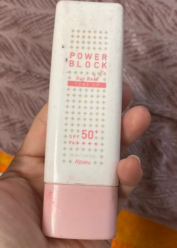 A'pieu Power Block Tonlandırıcı Güneş Kremi SPF 50+