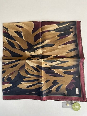 Armine Belli marka twill eşarp