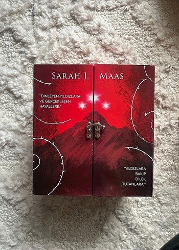 Sarah J. Maas Dikenler ve Güller sarayı kutulu set