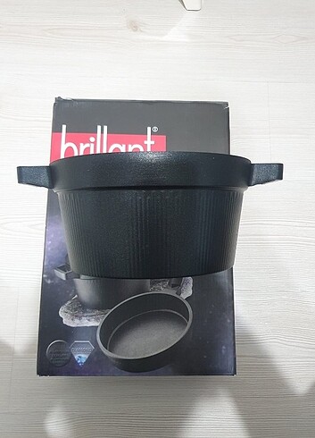 BRİLLANT 2 Lİ DÖKÜM TENCERE TAVA SET 