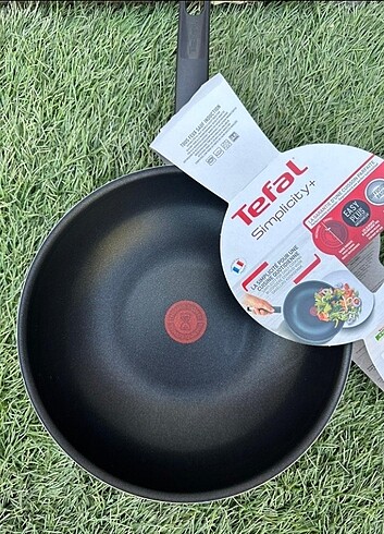 28 CM TEFAL WOK TAVA 