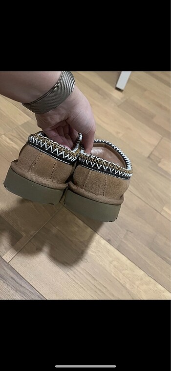 40 Beden Ugg tasman