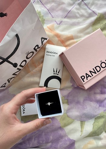 Pandora Kadın Yüzük
