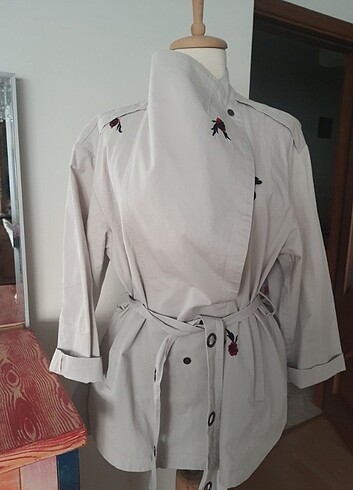 36 Beden Twist trenckot