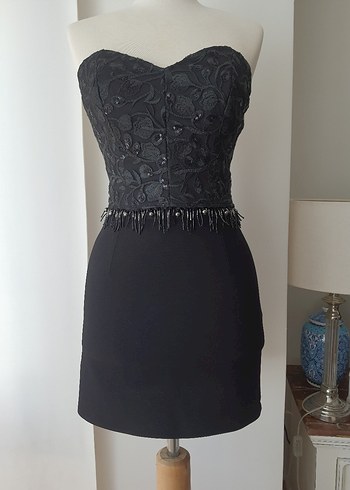 Nakışlı Siyah Büstüer ve Etek Takım - Görsel 7