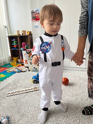 Astronot kıyafeti