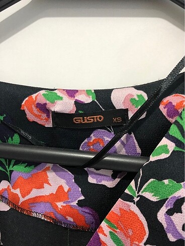 xs Beden gusto çiçekli elbise