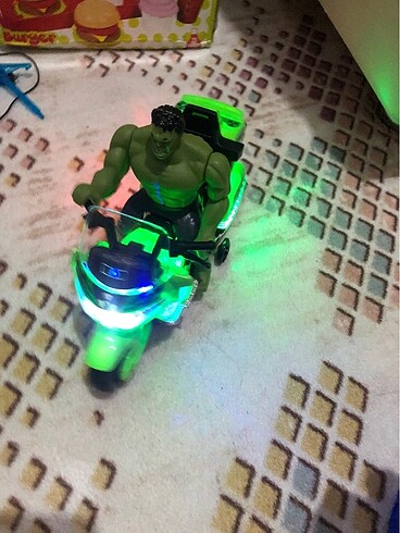 Işıklı müzikli hulk sıfır