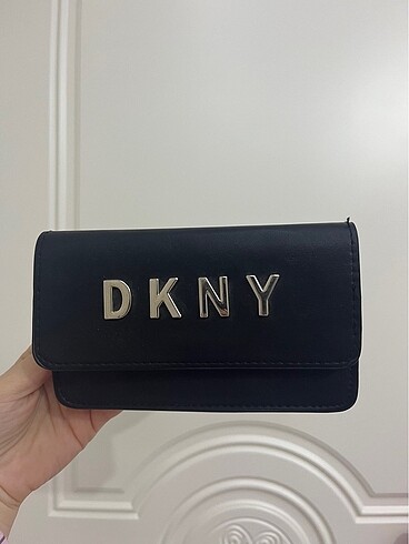 DKNY