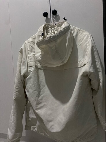 36 Beden beyaz Renk Pull and bear kanguru mont