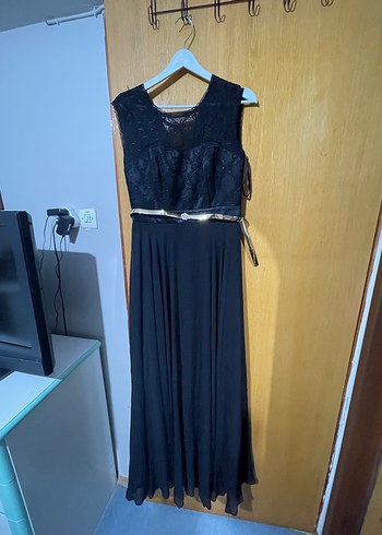 Siyah Kadın Uzun Kemerli Gotik Abiye Elbise