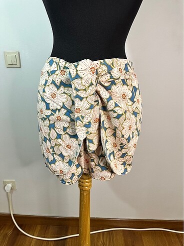 Anthropologie Anthropologie Çiçekli Bayan Şort