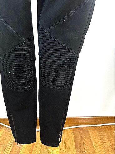 m Beden H&M Fermuar Detaylı Bayan Pantolon