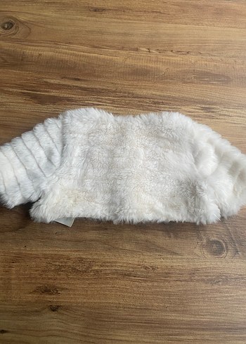 Kız Çocuk Beyaz Kürklü Bolero - Görsel 2