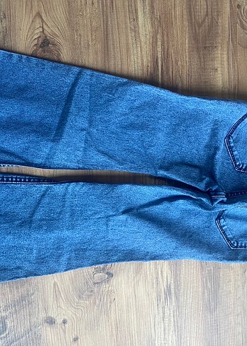 Kız Çocuk Pileli İspanyol Paça Kot Pantolon - Görsel 2