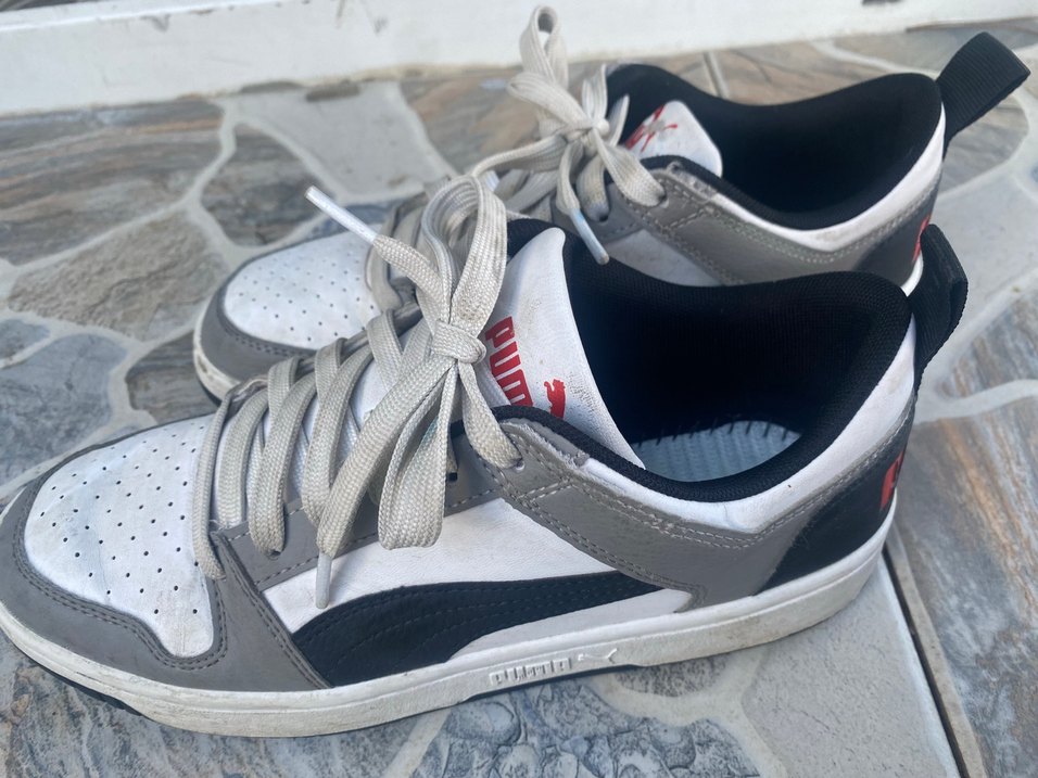 Gri Puma Spor Ayakkabı Velcro Detaylı
38,5 - Görsel 2