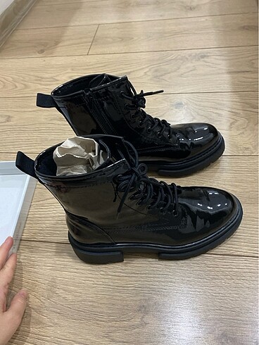 Deichmann Bayan bot