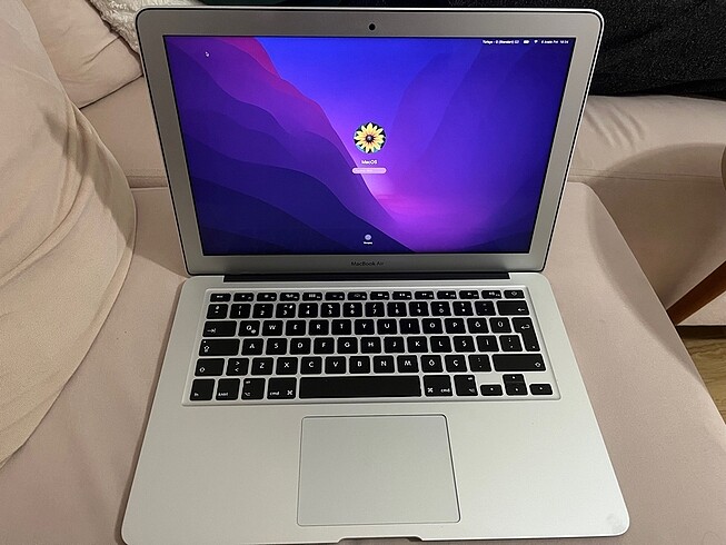 Apple Macbook