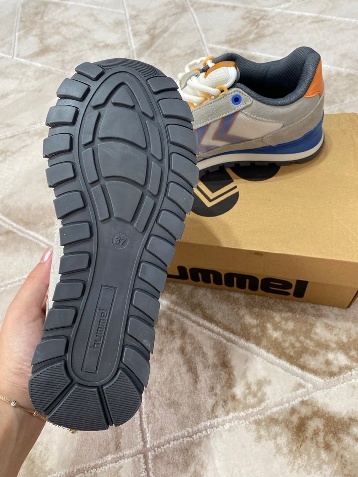 ETİKETLİ ORJİNAL HİÇ GİYİLMEDİ HUMMEL - Görsel 3