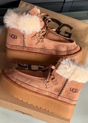 Ugg Bej Süet Kürklü Kadın Dolgu Topuk Bot