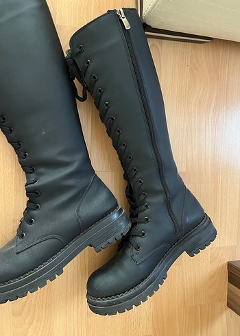 38 Beden Siyah Kadın Çizme bağcıklı