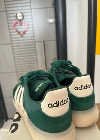 43 Beden yeşil Renk Erkek adidas ayakkabı