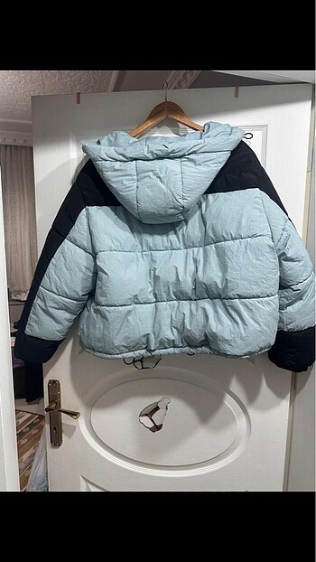 Bershka Mavi mont